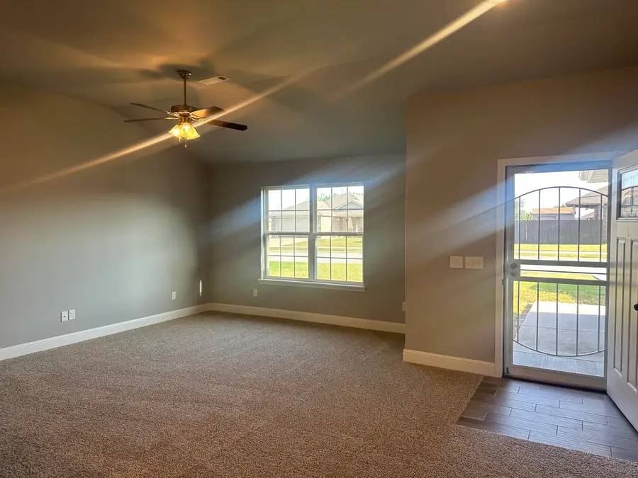 4040 E 23rd Street, Joplin, MO 64804 - #2