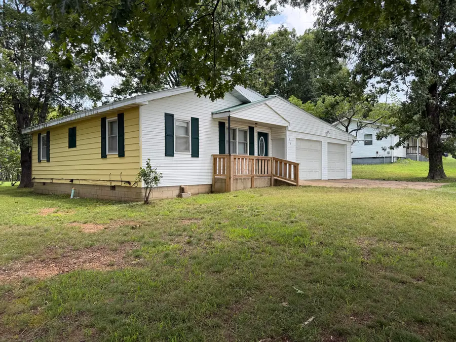 917 S Elm Street, Mountain View, MO 65548 - #3
