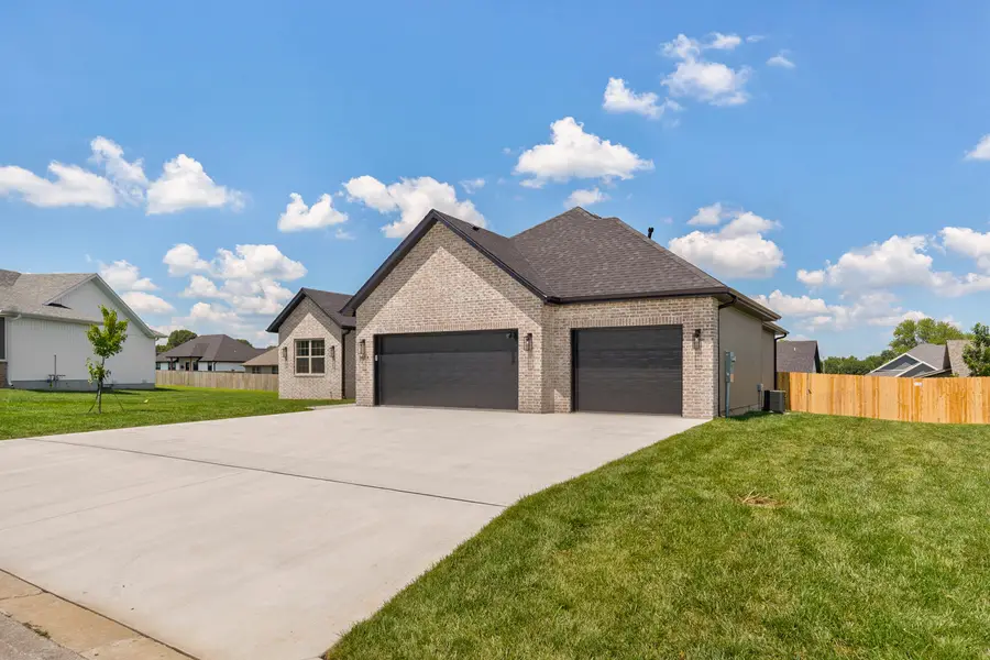 3017 E Heritage Street, Republic, MO 65738 - #3
