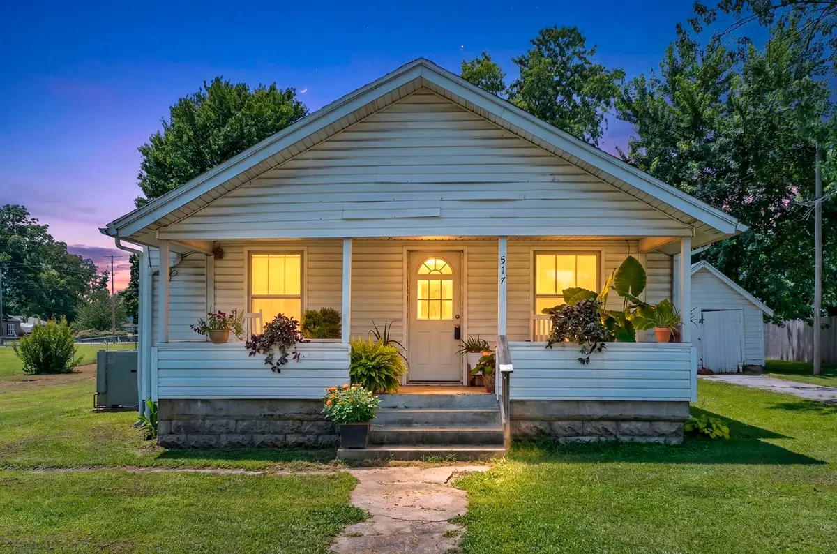 517 S Missouri Street, Marionville, MO 65705 - #1