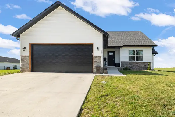 345 Division Street, Sparta, MO 65753