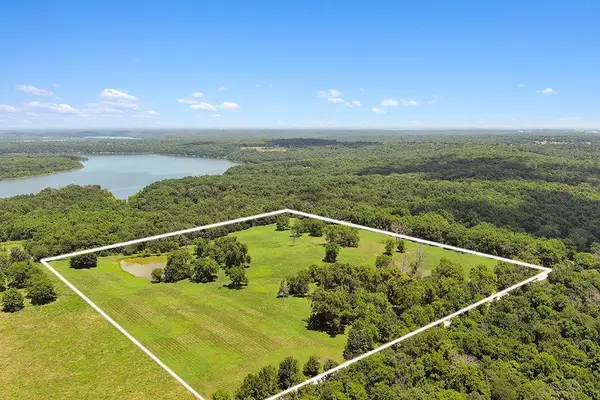 359 E Dade 74, Greenfield, MO 65661