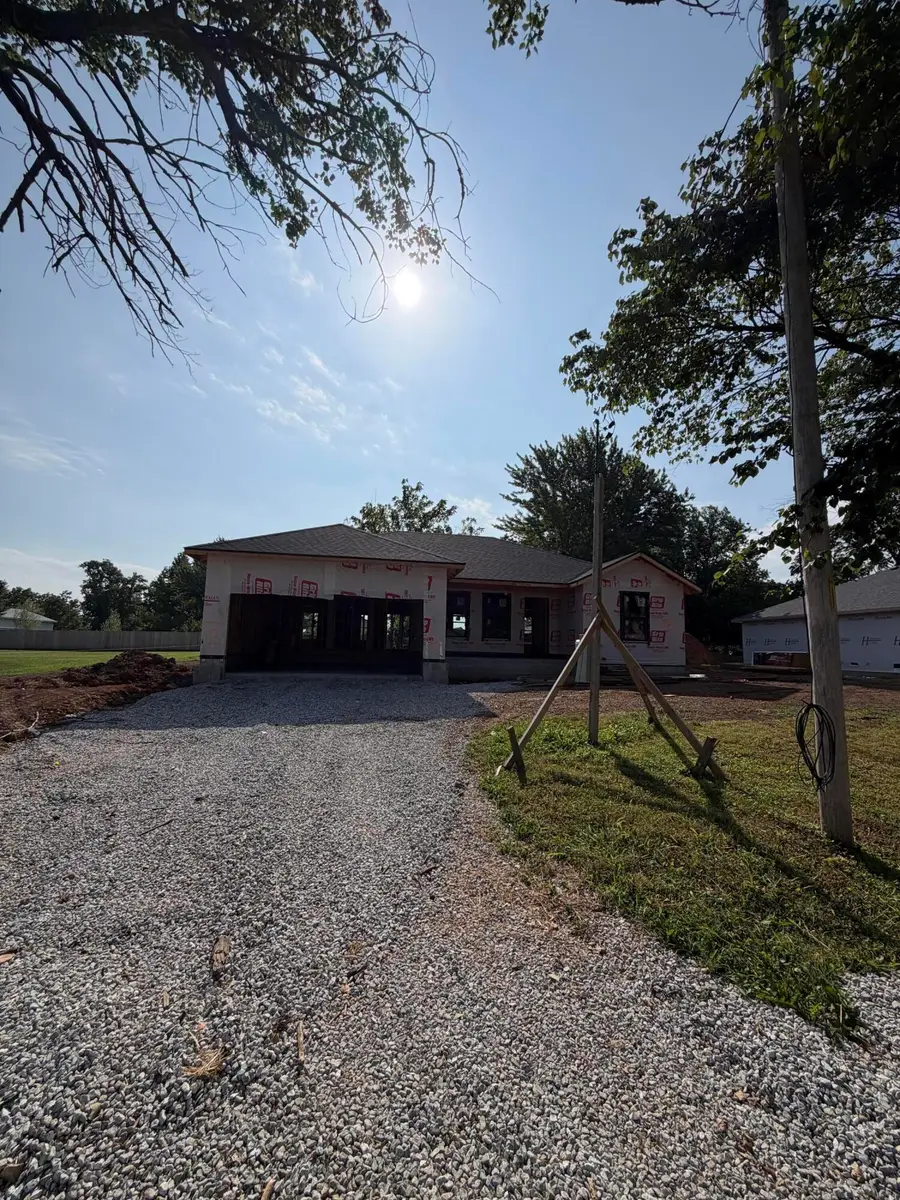 102 N Youngblood Avenue, Marionville, MO 65705 - #2