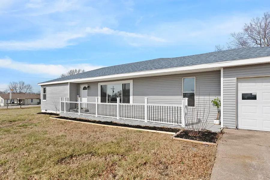 304 W 2nd Street, Miller, MO 65707 - #2
