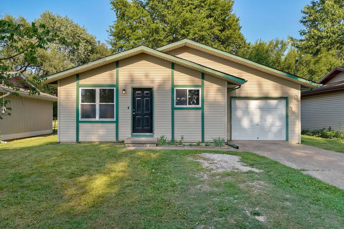 2728 N Summit Avenue, Springfield, MO 65803 - #1