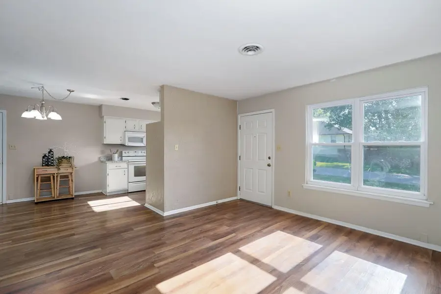 2728 N Summit Avenue, Springfield, MO 65803 - #3