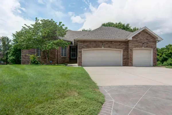 4727 S Kimbrough Avenue, Springfield, MO 65810