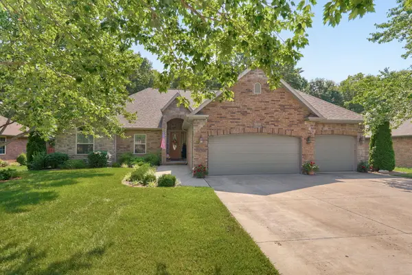 5636 S Winsor Drive, Battlefield, MO 65619