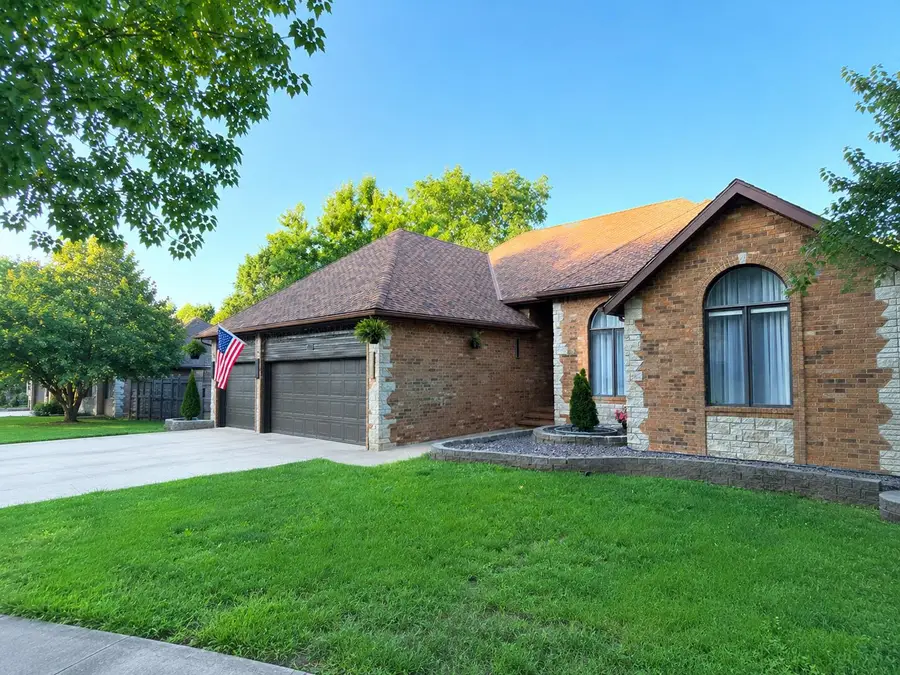 4916 S Buckingham Lane, Springfield, MO 65810 - #2