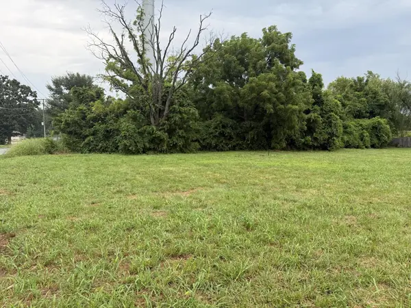 887 W State Hwy Nn, Ozark, MO 65721