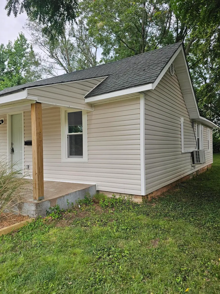 1831 W Chestnut Street, Springfield, MO 65802 - #2