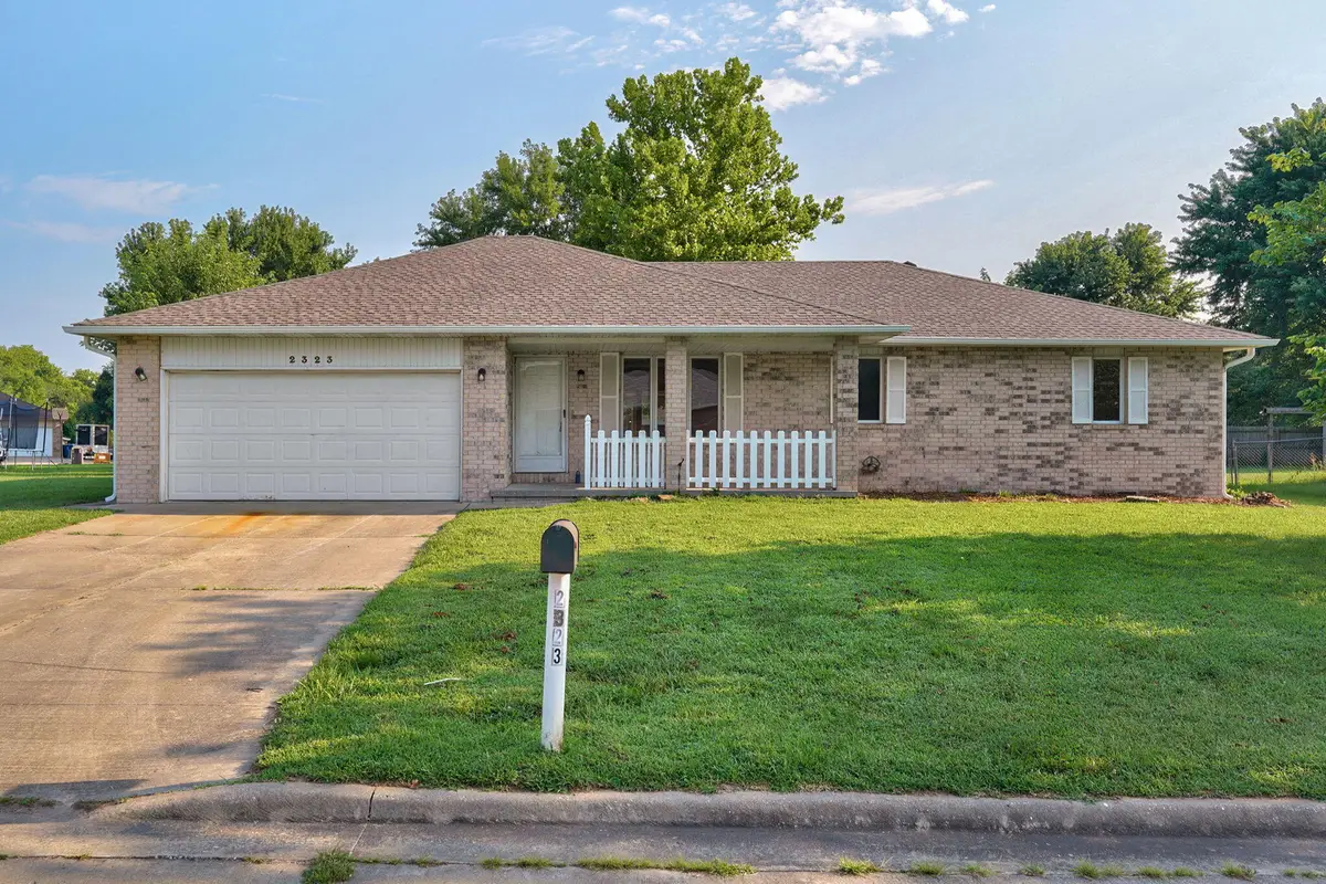 2323 W Austin Street, Bolivar, MO 65613 - #1