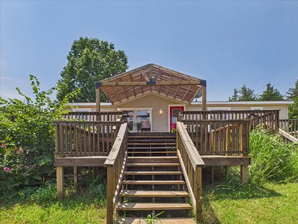 19694 County Road 258, Wheatland, MO 65779