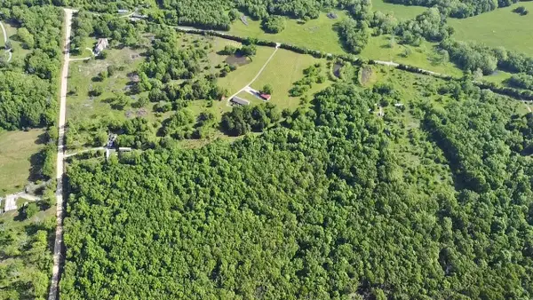 526 E 340th Road, Humansville, MO 65674