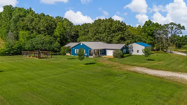13832 County Road 8110, West Plains, MO 65775