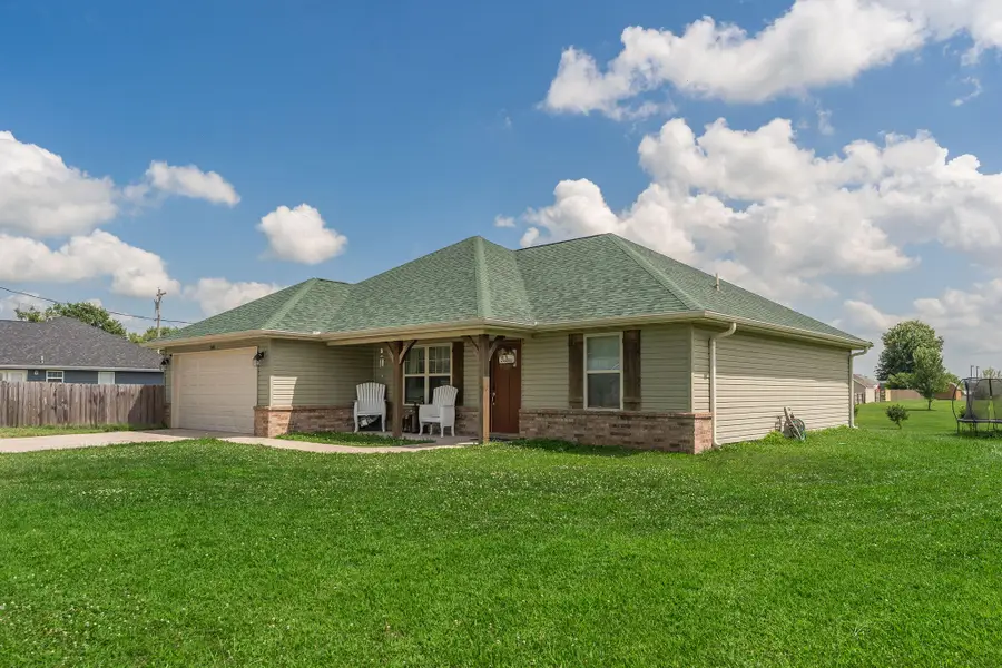 1048 W Thoroughfare Street, Seymour, MO 65746 - #2