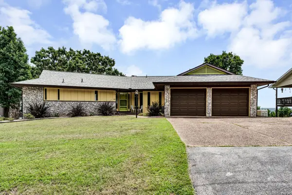 10 Hillcrest Drive, Kimberling City, MO 65686