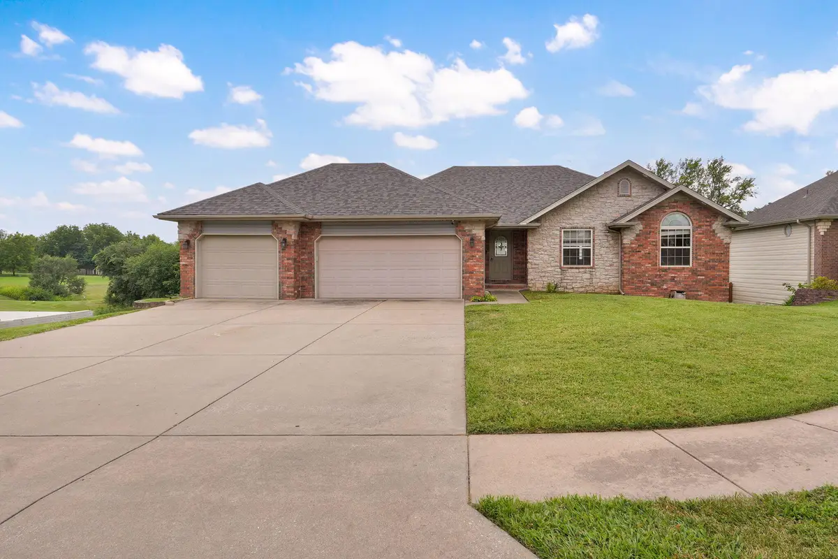 3582 N Thistlewood Court, Springfield, MO 65803 - #1