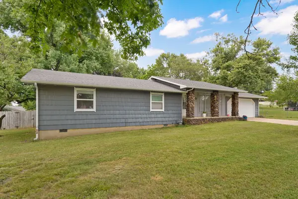 410 Schulz Avenue, Monett, MO 65708