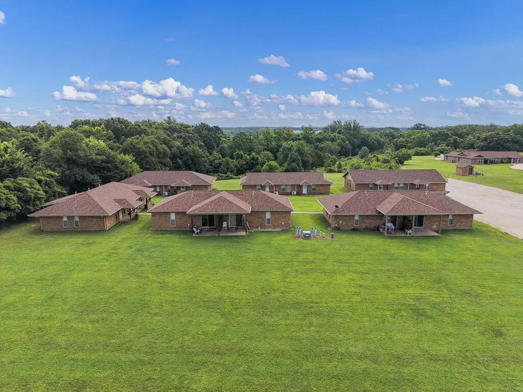19824 State Highway 112, Cassville, MO 65625 - #1