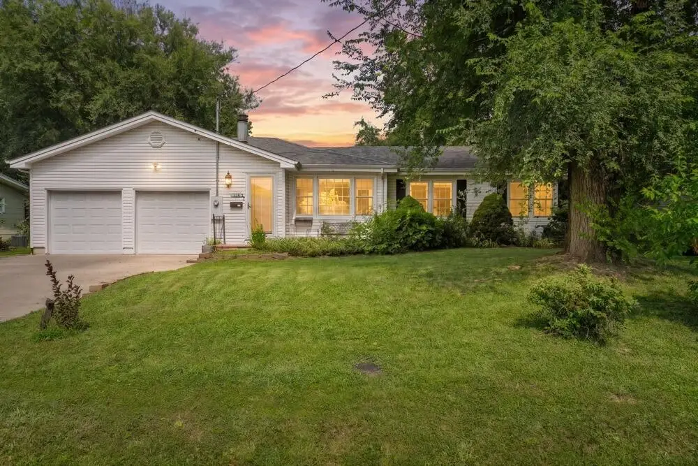 438 S Belcrest Avenue, Springfield, MO 65802 - #1