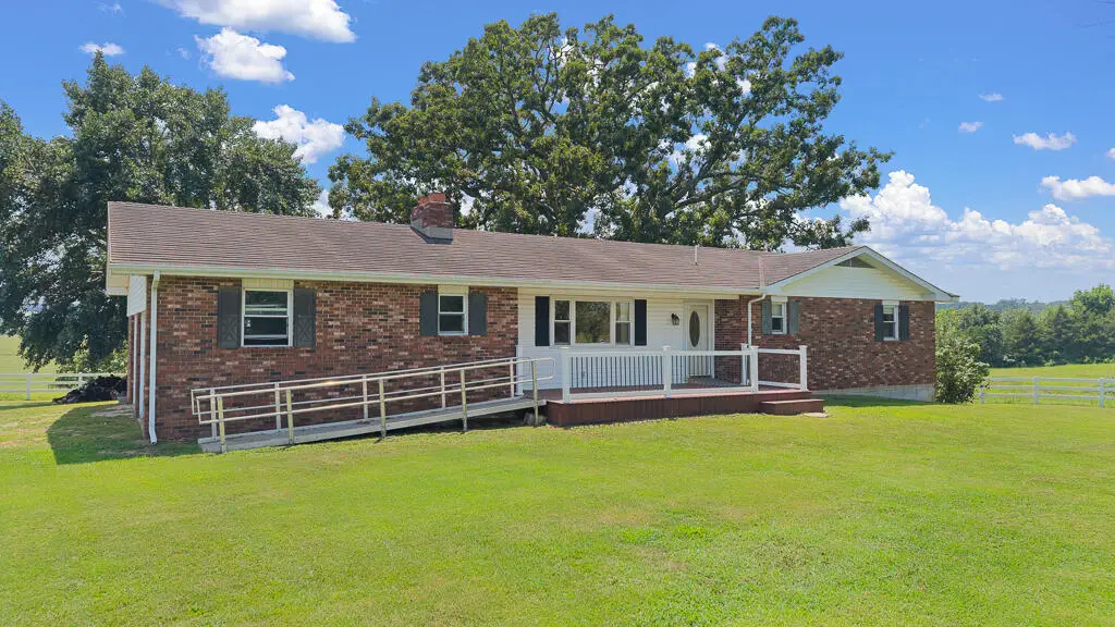 8675 Farm Road 2195, Cassville, MO 65625 - #1