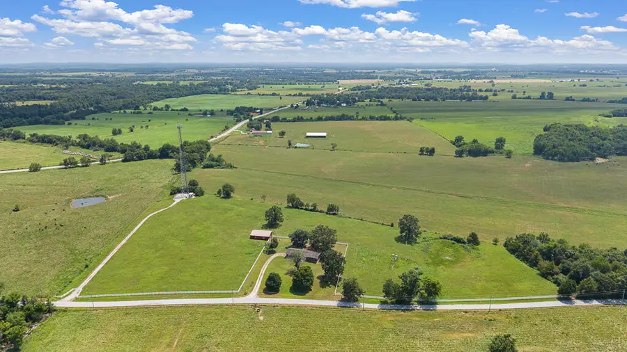 8675 Farm Road 2195, Cassville, MO 65625 - #2
