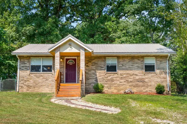 325 Red Bud Lane, Forsyth, MO 65653