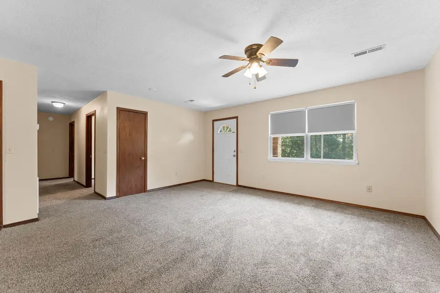 325 Red Bud Lane, Forsyth, MO 65653 - #2