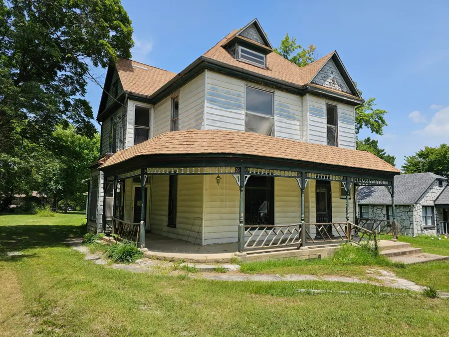 153 E Blow Street, Granby, MO 64844 - #2