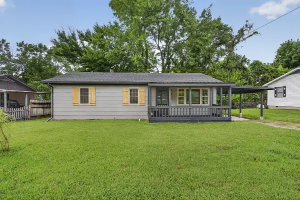 600 Shelton Avenue, Ava, MO 65608