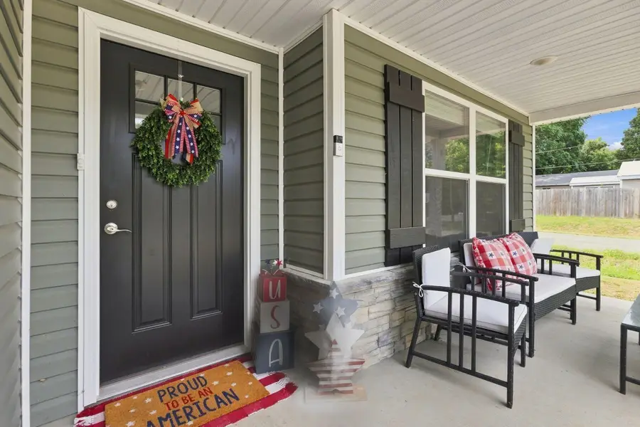 334 N Walnut Avenue, Joplin, MO 64801 - #2