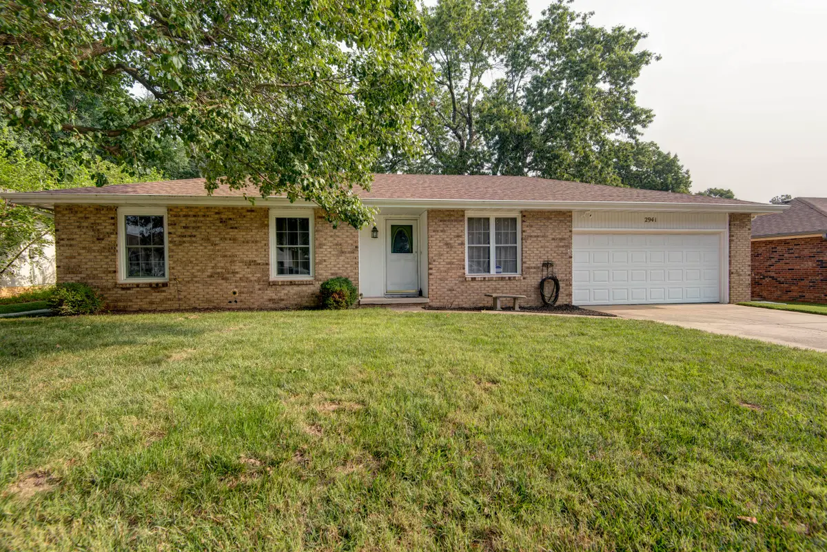 2941 E Linwood Street, Springfield, MO 65804 - #1