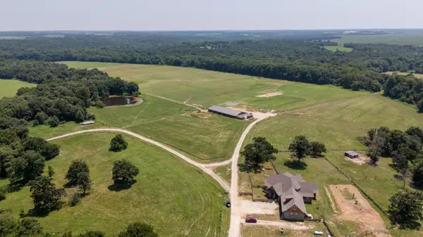 1059 NE 100th Road, Sheldon, MO 64784