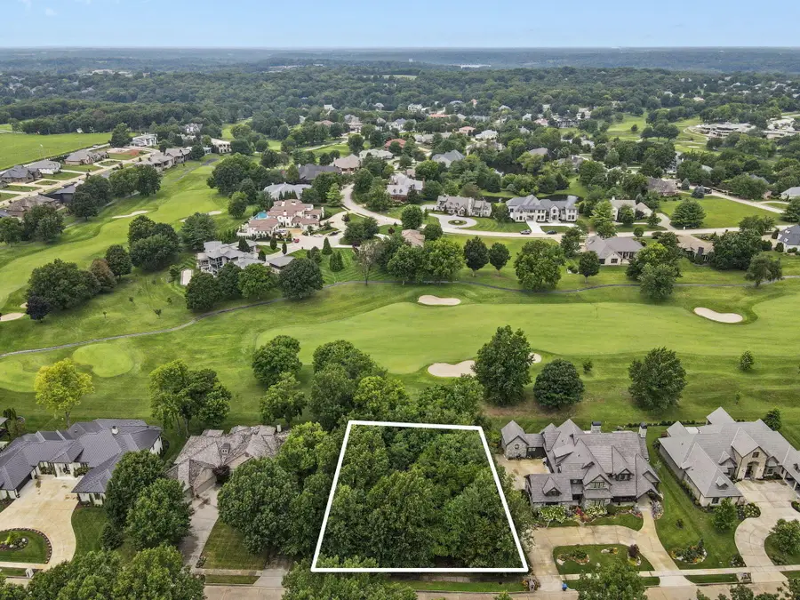 5577 S Dunrobin Drive, Springfield, MO 65809 - #2