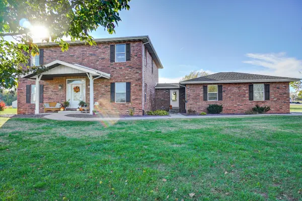 13735 Lawrence 1155, Mt Vernon, MO 65712
