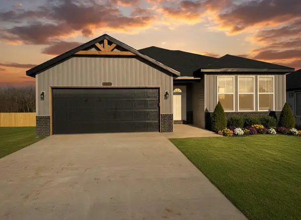 3462 N Ohara Avenue, Springfield, MO 65803