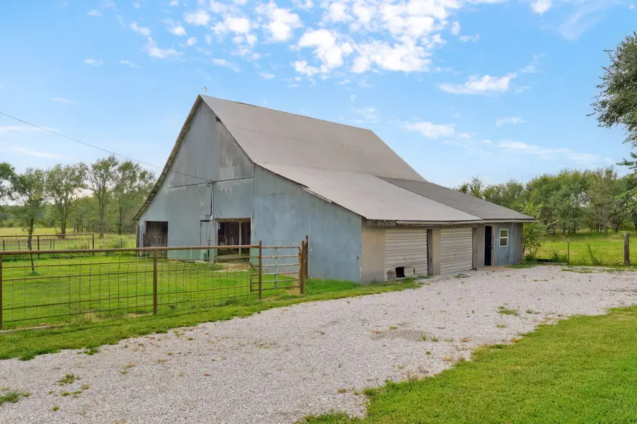 1068 E Us Highway 160, Everton, MO 65646 - #3
