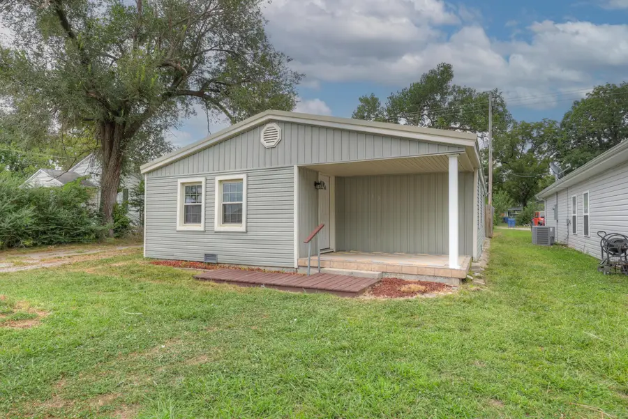 915 Jefferson Avenue, Joplin, MO 64801 - #3