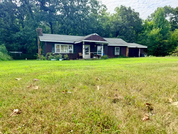 178 State Highway 39, Greenfield, MO 65661