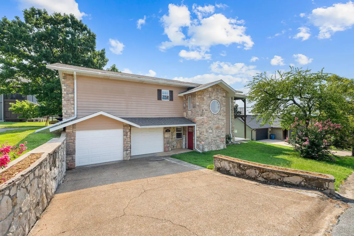 32 Arrowood Lane, Kimberling City, MO 65686 - #1