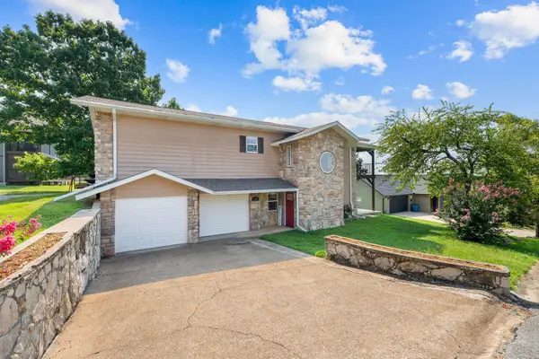 32 Arrowood Lane, Kimberling City, MO 65686