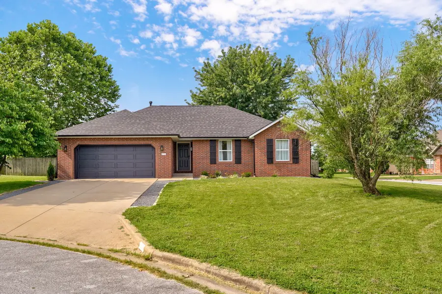 5702 N 13th Avenue, Ozark, MO 65721 - #2