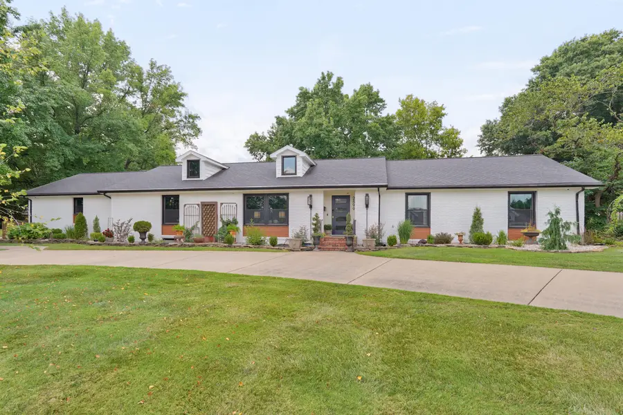 2599 S Skyline Drive, Springfield, MO 65804 - #2