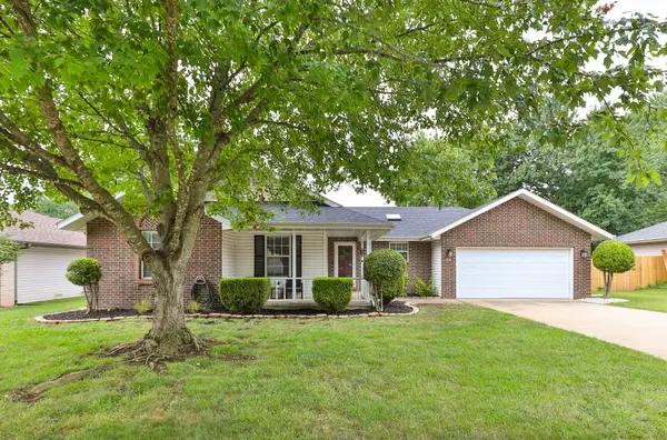 335 S Foster Avenue, Springfield, MO 65802