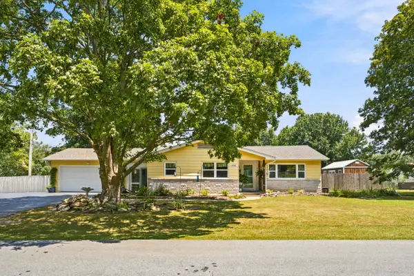 1306 Porter Avenue, Aurora, MO 65605