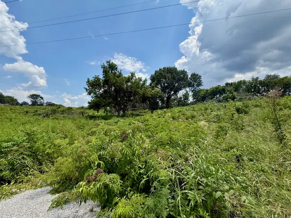 Xxx Oak Ridge Drive, Neosho, MO 64850