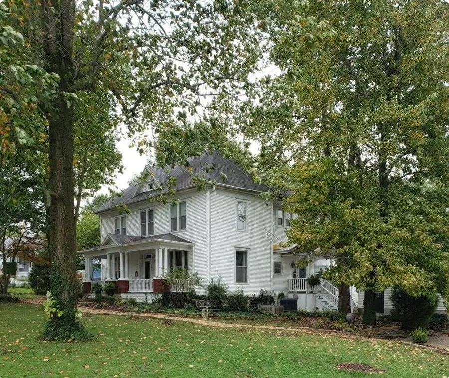 202 E Robertson Street, Ozark, MO 65721 - #2