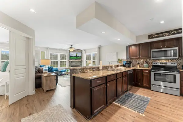 351 S Wildwood 4-4 Drive, Branson, MO 65616