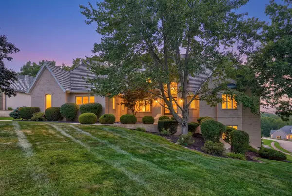 5261 S Applecross Way, Springfield, MO 65809